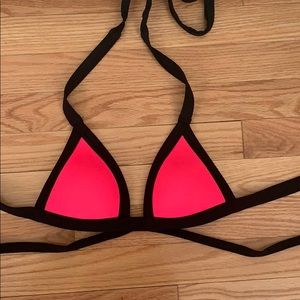 VICTORIAS SECRET BIKINI TOP WITH CRISSCROSS DETAIL